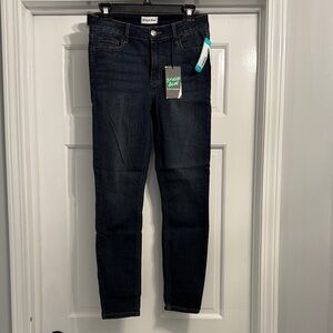 Studio Blue Dark Indigo Women's Skinny Jeans NWT 4/27